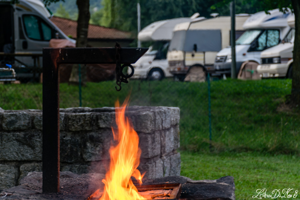 Capo di Ponte area camper barbecue