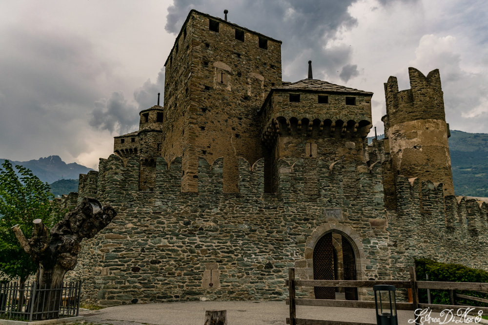Castello di Fenis ingresso