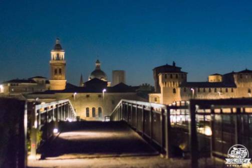 Mantova ponte San Giorgio sera
