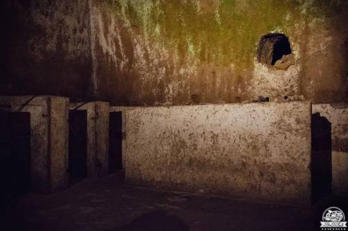 Napoli sotterranea, rifugio antiaereo bagni