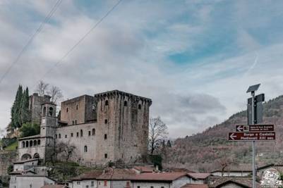Borgo medievale e castello della Verrucola