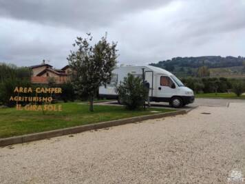 Assisi area sosta camper agriturismo Il Girasole